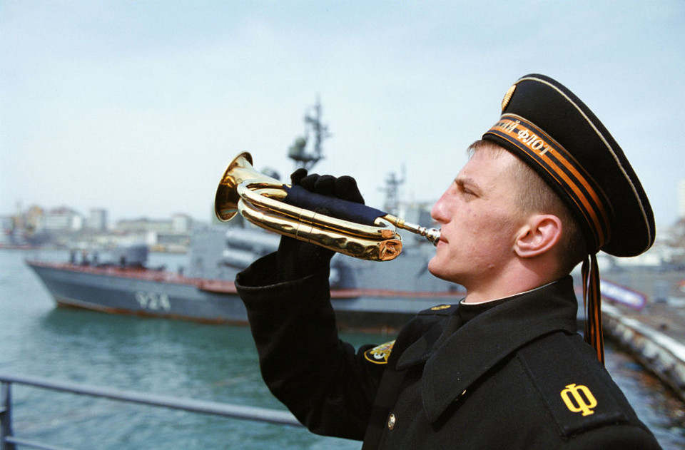 Trên tàu tuần dương tên lửa bảo vệ Varyag. (Nguồn: Sputniknews)