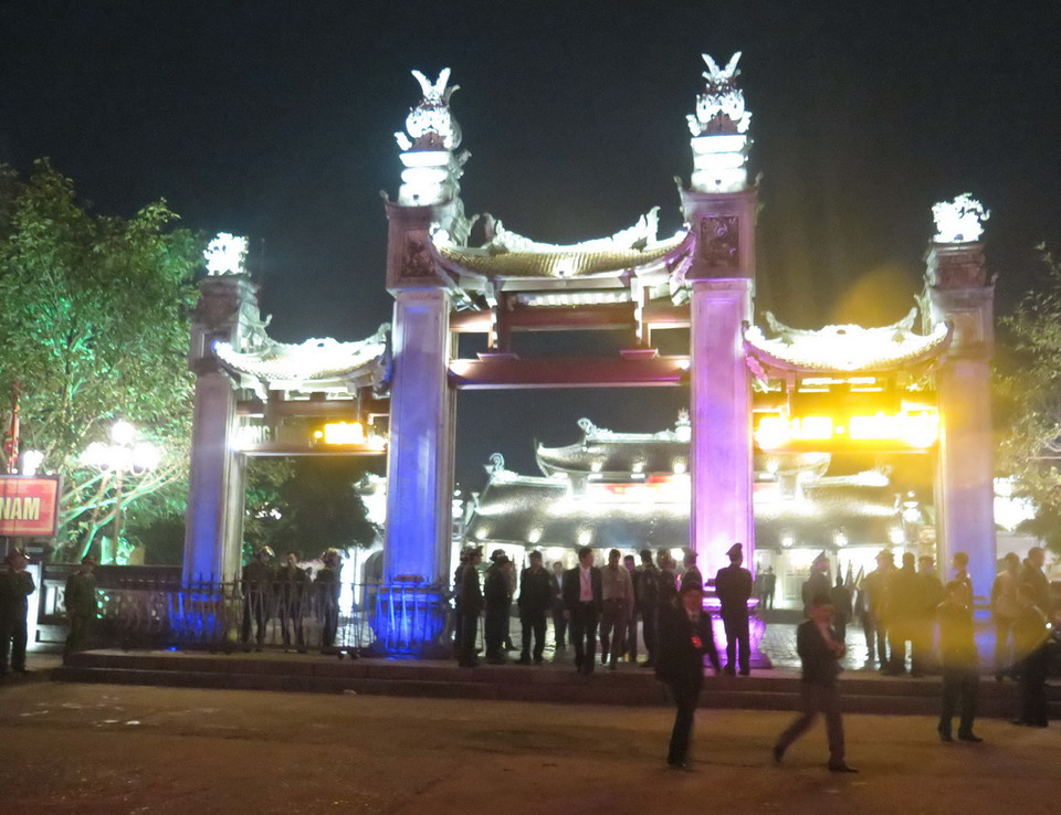 Khai hội Đền Trần Thái Bình năm 2015 và đón nhận Bằng xếp hạng di tích Quốc gia đặc biệt. (Nguồn Ảnh: Xuân Tiến/TTXVN )