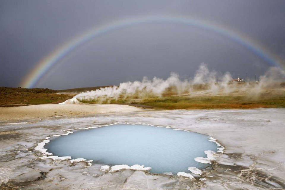 Cầu vồng ở Hveravellir, Iceland. (Nguồn: Cosmo Condina)