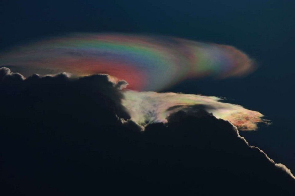 Cầu vồng ở Palm Beach, California, Mỹ. (Nguồn: REX)