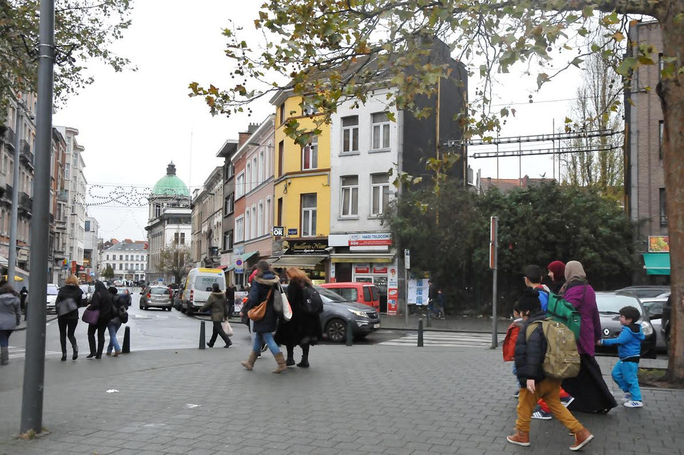 Cuộc sống bình dị hàng ngày của người dân Molenbeek. (Ảnh: Hương Giang/Vietnam+)
