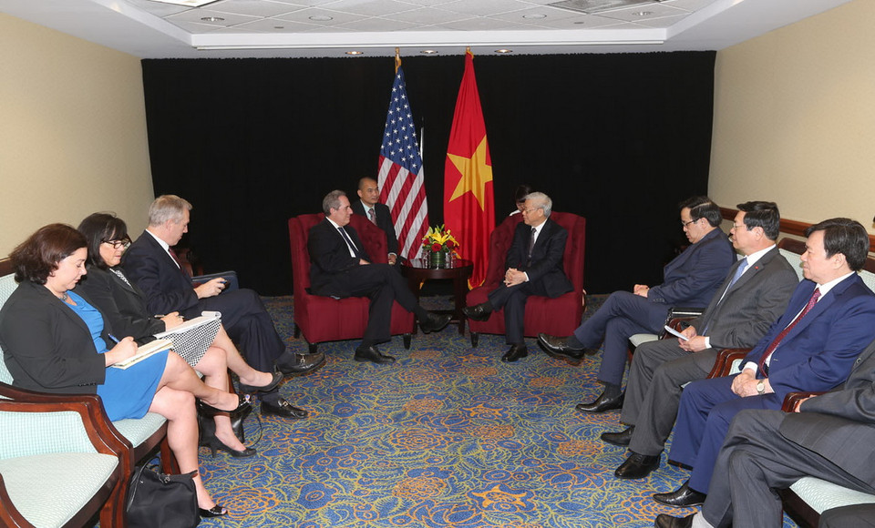 Tổng Bí thư Nguyễn Phú Trọng tiếp Đại diện Thương mại Hoa Kỳ Michael Froman đến chào xã giao. (Ảnh: Trí Dũng/TTXVN) 