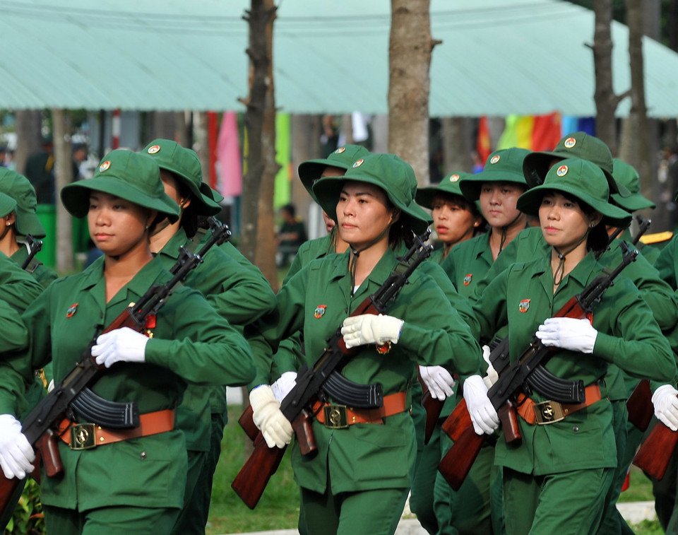 Lực lượng nữ Giải phóng quân miền Nam tham gia buổi hợp luyện. (Ảnh: Trọng Đức/TTXVN)