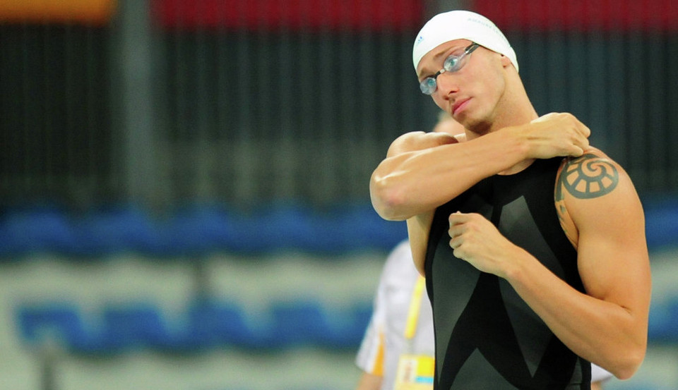 Vận động viên Frederick Bousquet (Pháp) chuẩn bị cho phần thi bơi bướm 100m. (nguồn: Sputniknews)