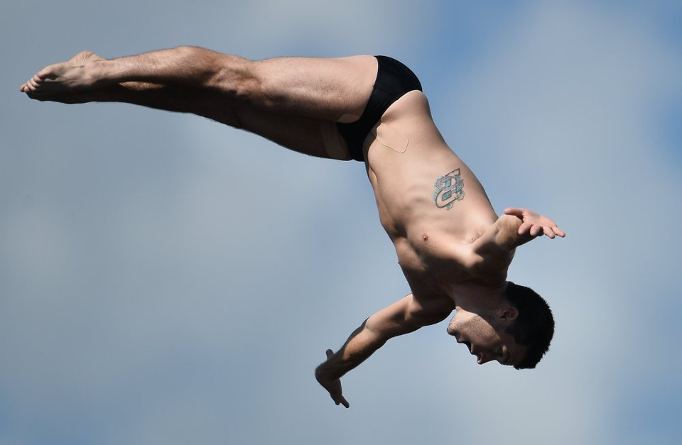 Vận động viên Steve LoBue (Mỹ) thực hiện nhảy cầu 27m. (nguồn: Sputniknews)