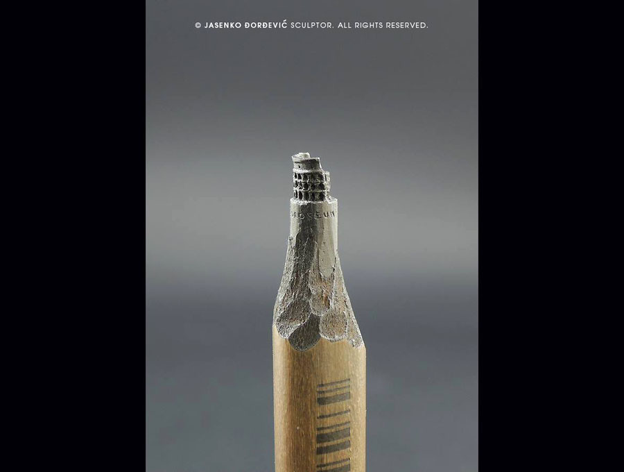 Chắc chắn nhiều người sẽ rất bất ngờ vì không biết làm sao có thể sáng tác nghệ thuật trong giới hạn nhỏ bé vài cm như vậy. (Nguồn: RT)