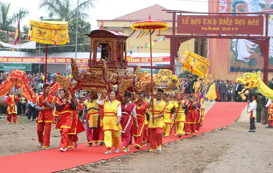  Lễ rước truyền thống tại hội Tịch điền. (Ảnh: Quốc Khánh/TTXVN)