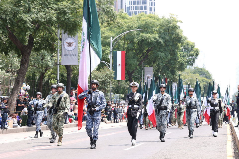 Ngày 16/9/2024 (giờ địa phương), Lễ diễu binh kỷ niệm 214 năm Ngày Độc lập Mexico diễn ra trọng thể tại trung tâm Thủ đô Mexico City. (Ảnh: Phi Hùng/TTXVN)