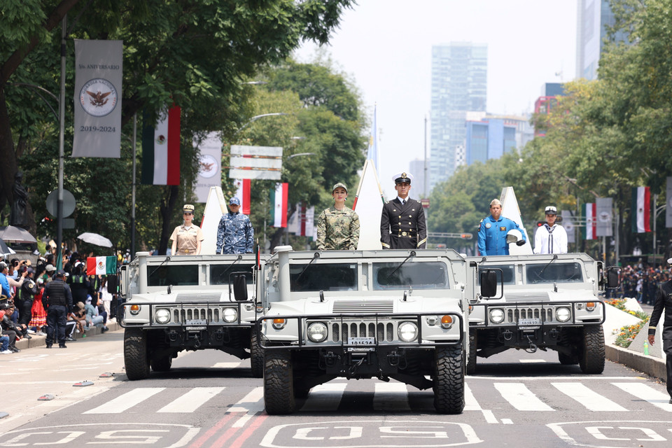 Lễ diễu binh trọng thể ngày 16/9/2024 (giờ địa phương) tại Thủ đô Mexico City. (Ảnh : Phi Hùng/TTXVN)