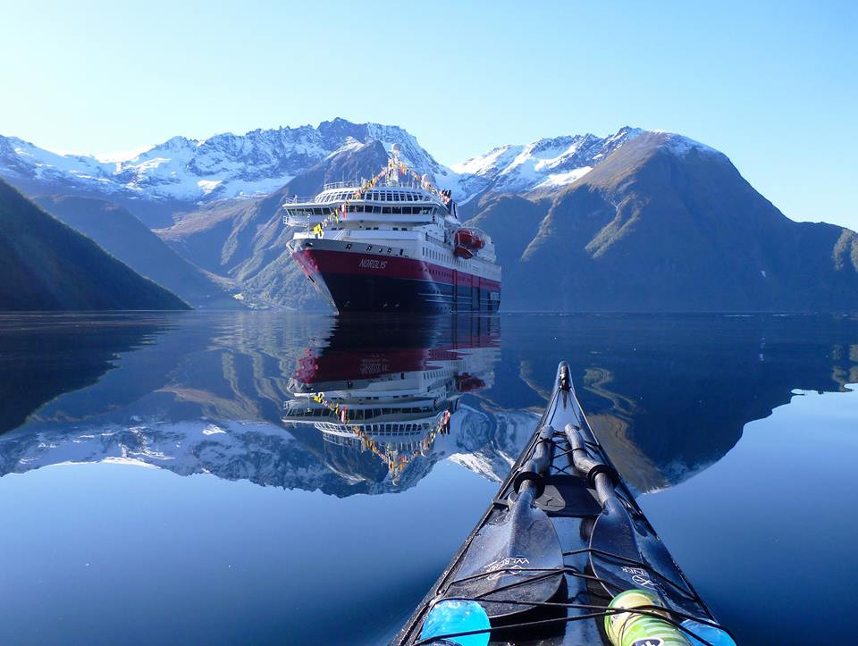 Anh hy vọng mọi người sẽ có cơ hội tới những vùng xa xôi và thêm đam mê môn thể thao kayak. (Nguồn: CCTVNews)