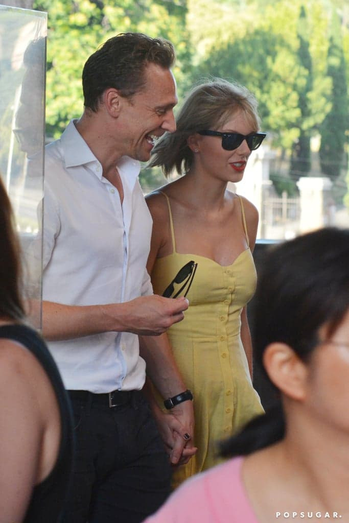 Nhiều người sẽ phải thốt lên rằng thật khó tin là họ mới yêu nhau 2 tuần. (Nguồn: popsugar.com)