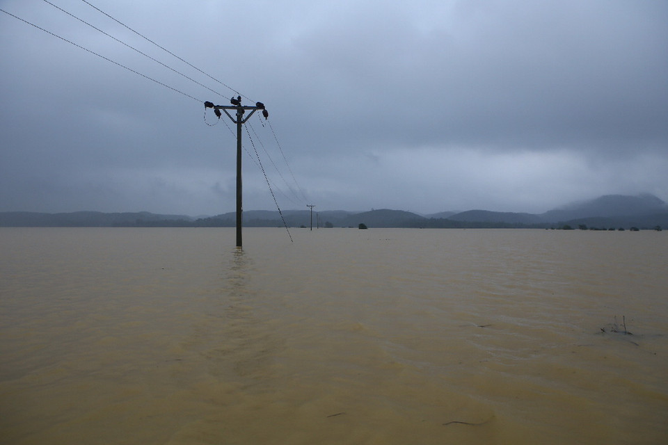 Xã Phương Mỹ, huyện Hương Khê chìm trong biển nước. (Ảnh: Minh Quyết/TTXVN)