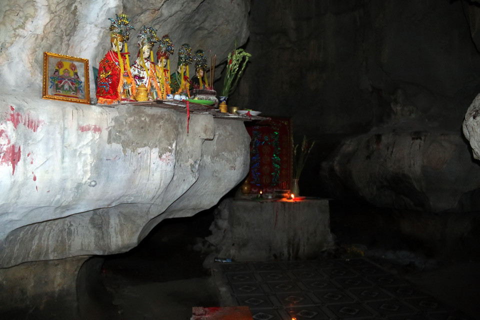 Ngày 13/2/1995, Mo So được công nhận là Di tích lịch sử và thắng cảnh cấp quốc gia. Hiện nay, Mo So bị xâm hại nghiêm trọng, chưa được ngành chức năng và địa phương bảo vệ, quản lý chặt chẽ. (Ảnh: Lê Huy Hải/TTXVN)