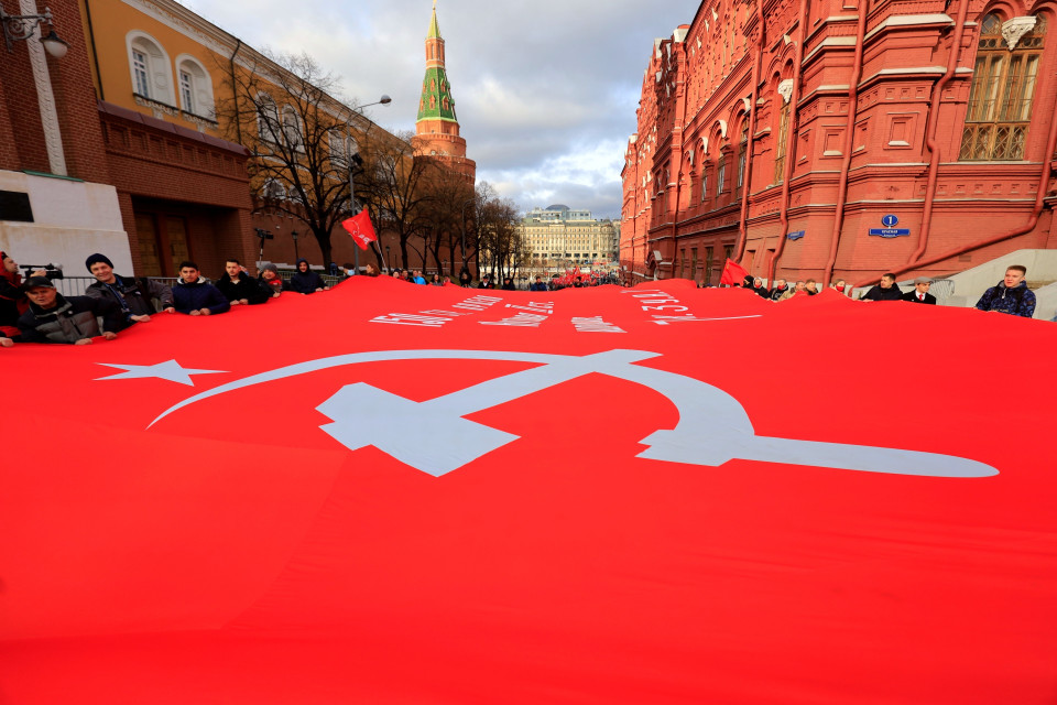 Hoạt động kỷ niệm Cách mạng Tháng Mười tại Nga diễn ra thường niên vào ngày 7/11 trên quảng trường Đỏ. (Ảnh: Trần Hiếu/TTXVN)