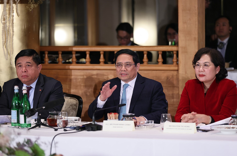 Thủ tướng Phạm Minh Chính phát biểu tại cuộc Tọa đàm. (Ảnh: Dương Giang/TTXVN)