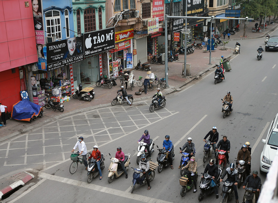 Với hệ thống gần 400 camera, Phòng Cảnh sát giao thông có thể nắm được tình hình giao thông trên địa bàn, đồng thời ghi hình các vi phạm giao thông nhằm xử lý triệt để các vi phạm. (Ảnh: Huy Hùng/TTXVN)