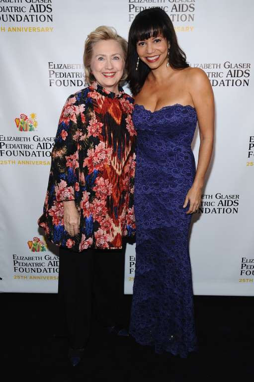 Bà Clinton tham gia sự kiện của Quỹ toàn cầu phòng, chống HIV/AIDS vào năm 2013. (Nguồn: Getty Images)