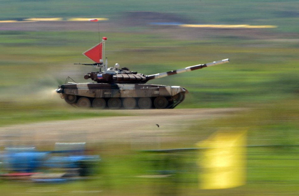 Các đoàn xe tăng từ 4 châu lục đã hội tụ tại trường bắn Alabino gần Moscow để tham dự cuộc thi World Championship Tank Biathlon 2015. (Nguồn: sputniknews)