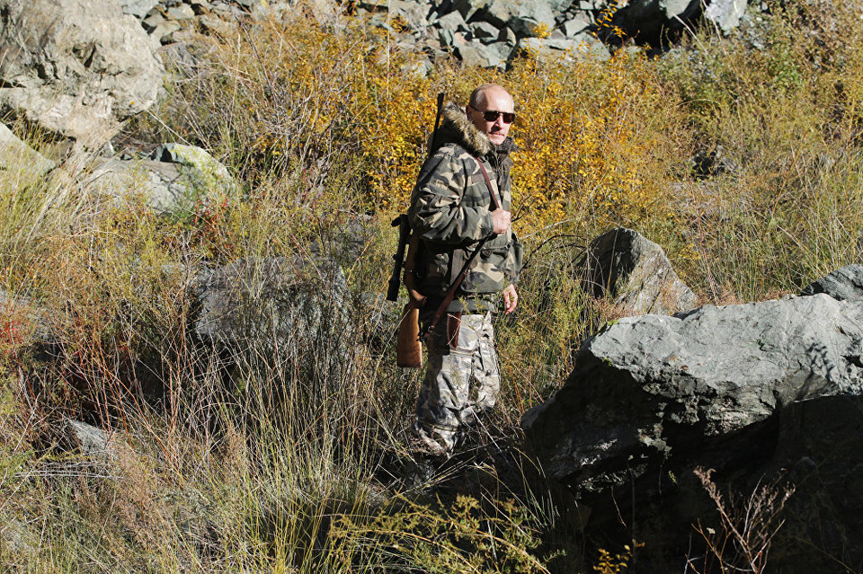 Tổng thống Nga thị sát khu bảo tồn Ubsunur Hollow, nơi sinh sống của loài báo tuyết. (Nguồn: Sputniknews)