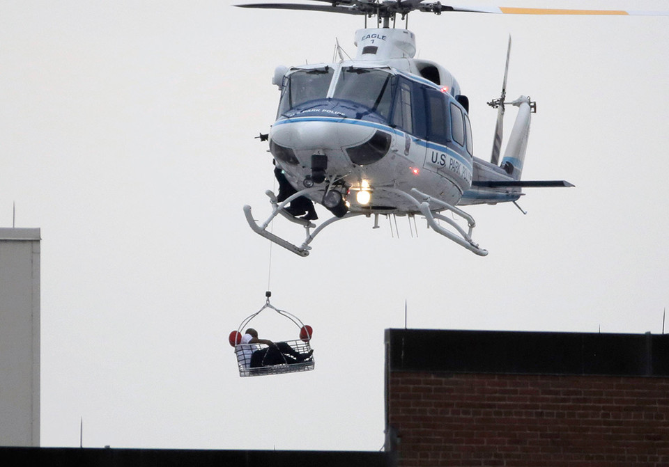 Ngày 16/9/2013, một cựu lính hải quân đã sát hại 12 người và 8 người khác bị thương ở Washington Navy Yard. (Nguồn: IBtimes)