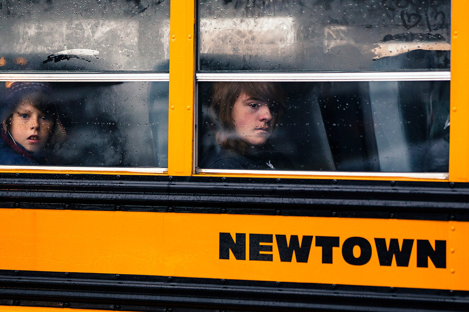 Ngày 14/12/2012, một tay súng đã nhẫn tâm sát hại 20 em nhỏ và 6 người lớn ở trường tiểu học Sandy Hook, Newtown, Connecticut. Sau đó, tên này đã tự sát. (Nguồn: IBtimes)
