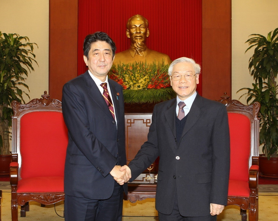 Chiều 16/1/2013, tại Trụ sở Trung ương Đảng, Tổng Bí thư Nguyễn Phú Trọng tiếp Thủ tướng Abe Shinzo thăm chính thức Việt Nam. (Ảnh: Trí Dũng/TTXVN)