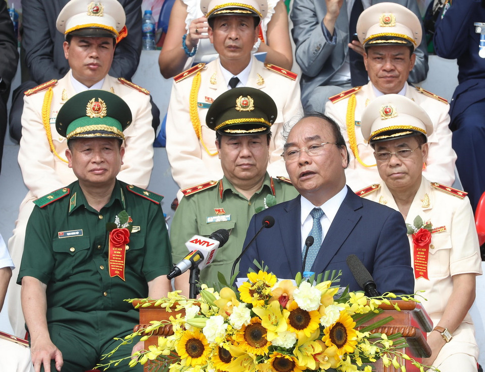 Sáng 14/5/2018, tại Hà Nội, Thủ tướng Nguyễn Xuân Phúc dự Lễ kỷ niệm 50 năm Ngày thành lập Học viện Cảnh sát nhân dân (15/5/1968-15/5/2018) và đón nhận danh hiệu Anh hùng Lực lượng vũ trang nhân dân. (Ảnh: Thống Nhất/TTXVN)