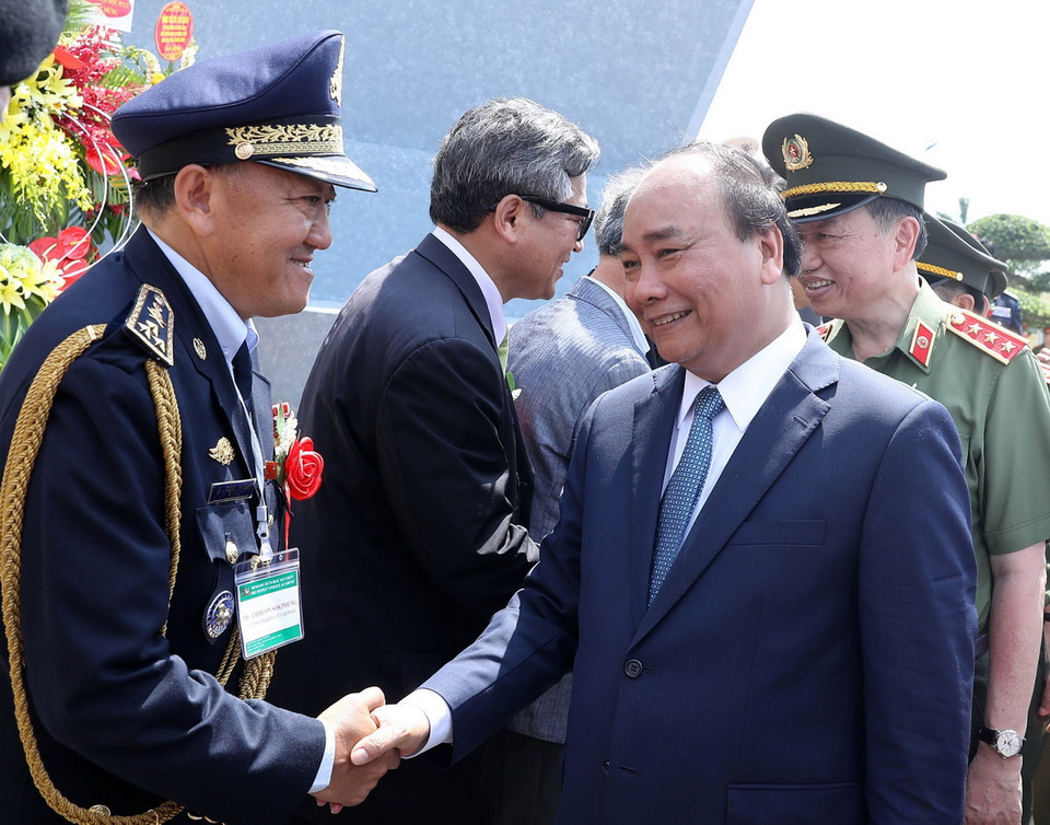 Thủ tướng Nguyễn Xuân Phúc và các đại biểu tham dự lễ kỷ niệm. (Ảnh: Thống Nhất/TTXVN)