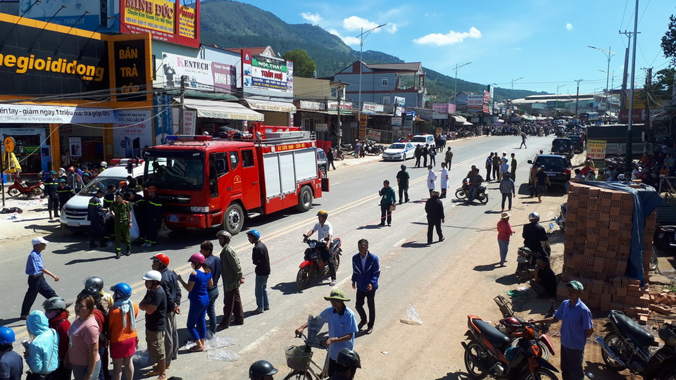 Hiện trường vụ tai nạn. (Ảnh: Chu Quốc Hùng/TTXVN) 