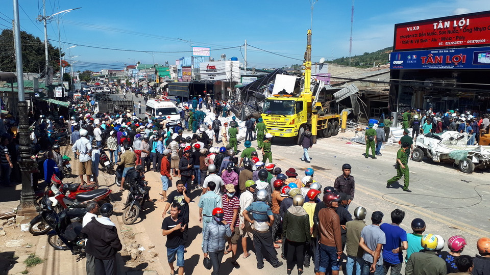 Hiện trường vụ tai nạn. (Ảnh: Chu Quốc Hùng/TTXVN)