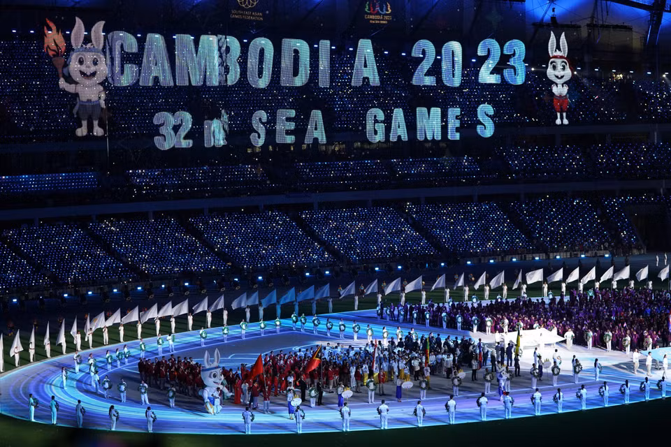 Ngày 5/5/2023, Lễ Khai mạc Đại hội Thể thao Đông Nam Á lần thứ 32 (SEA Games 32) diễn ra hoành tráng trên sân vận động quốc gia Morodok Techo ở Phnom Penh (Vương quốc Campuchia). (Ảnh: THX/TTXVN)