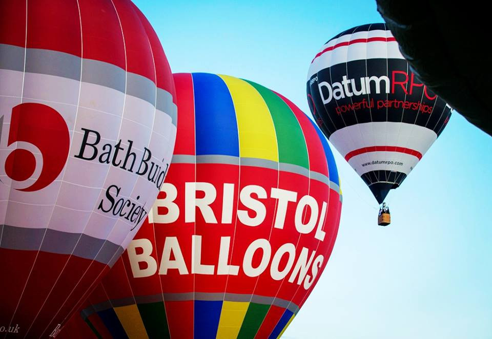 Các đội chơi đến từ Anh và các nước khác sẽ mang tới những khinh khí cầu với đủ kích thước và hình dáng. (Nguồn: CCTVNews)