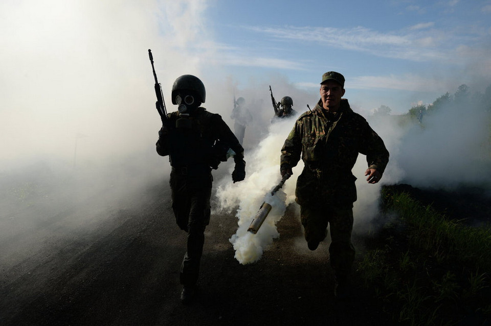 Dù việc có được chiếc huy hiệu cao quý không mang tới cho quân nhân thêm tiền bạc hay ưu đãi nào khác nhưng mỗi năm mọi người lính đều cố gắng vượt qua bài kiểm tra để nhận được nó. (Nguồn: sputniknews)