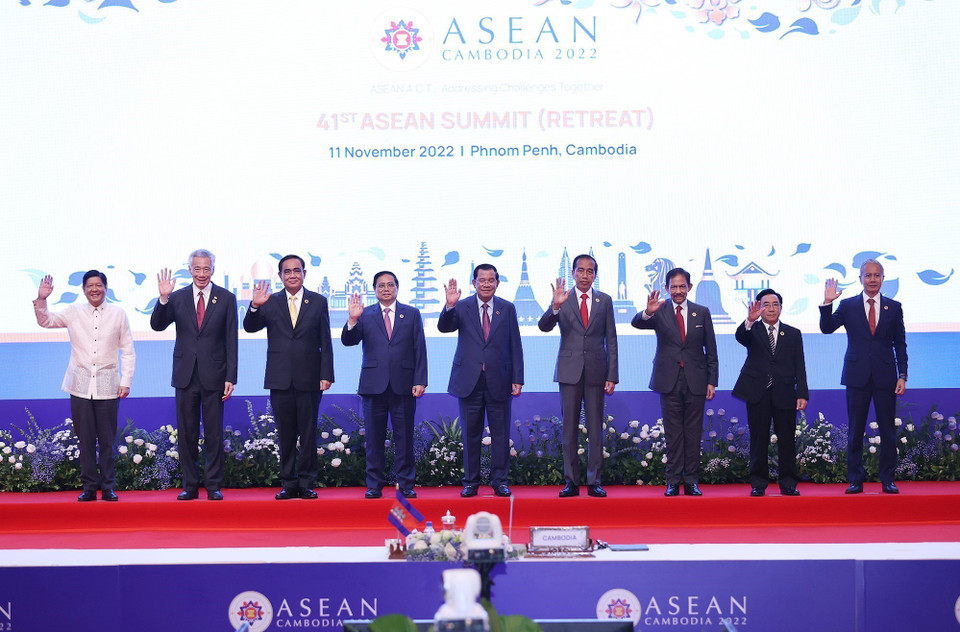 Trưởng đoàn các nước ASEAN tham dự Phiên họp hẹp Hội nghị cấp cao ASEAN lần thứ 41, sáng 11/11/2022 tại thủ đô Phnom Penh (Campuchia). (Ảnh: Dương Giang/TTXVN)