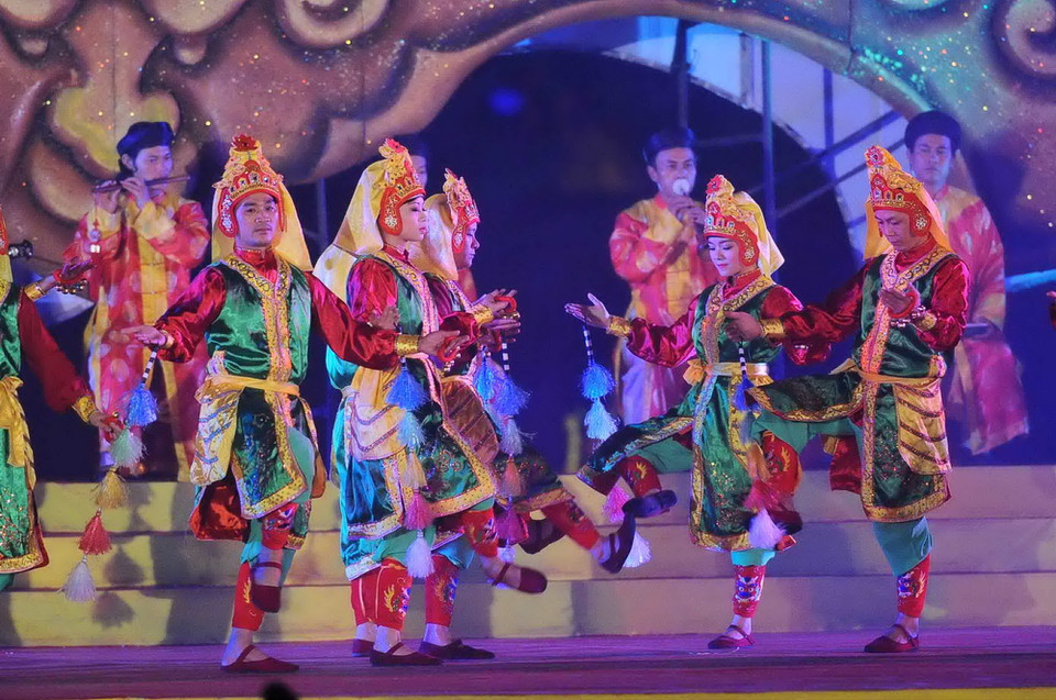 Biểu diễn nghệ thuật cung đình Huế. (Ảnh: Minh Đức/TTXVN)