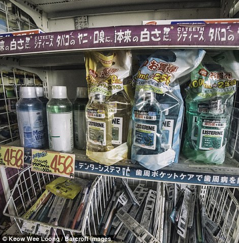 Hàng hóa từ năm 2011. (Nguồn: Dailymail)