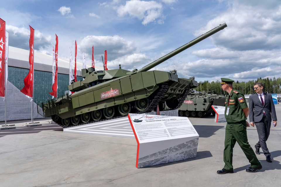 Các vũ khí tiên tiến của quân đội Nga, trong đó có xe tăng T-14 Armata luôn là tâm điểm quan tâm của các chuyên gia quân sự quốc tế. (Ảnh: Hồng Quân)