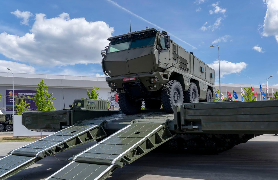 Nhiều thiết bị công binh tiên tiến được giới thiệu tại triển lãm. (Ảnh: Hồng Quân)