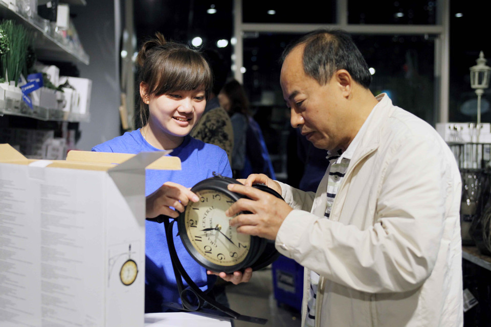 Một số sản phẩm của JYSK tại cửa hàng này. (Ảnh: Doãn Đức/Vietnam+)