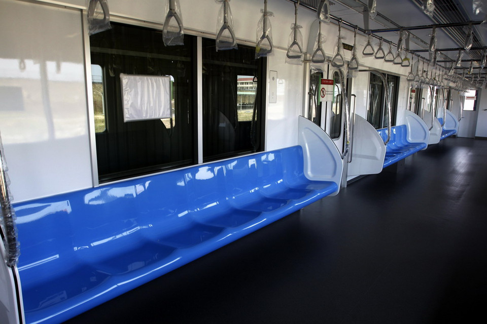 Hàng ghế dài phục vụ khách. (Ảnh: Hoàng Hải/TTXVN) 