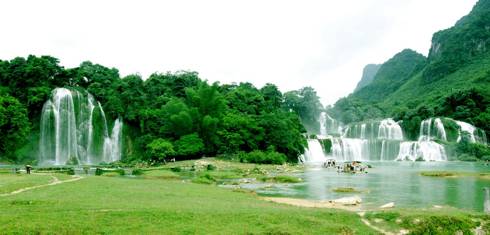 Thác Bản Giốc. (Ảnh: Phương Hoa/TTXVN)