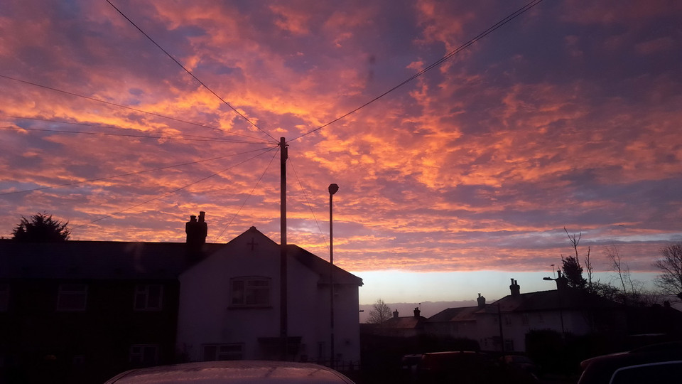 Bình minh một ngày Đông ấm tại London. (Ảnh: Như Mai/Vietnam+)