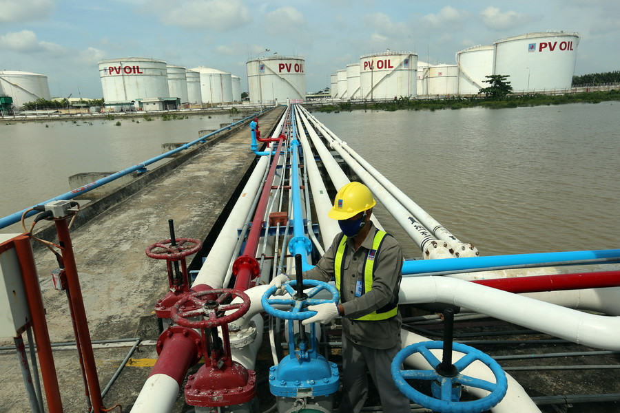 PV Oil giúp cho hoạt động mua bán dầu của PVN được thuận lợi và hiệu quả hơn. (Ảnh: Huy Hùng/TTXVN)