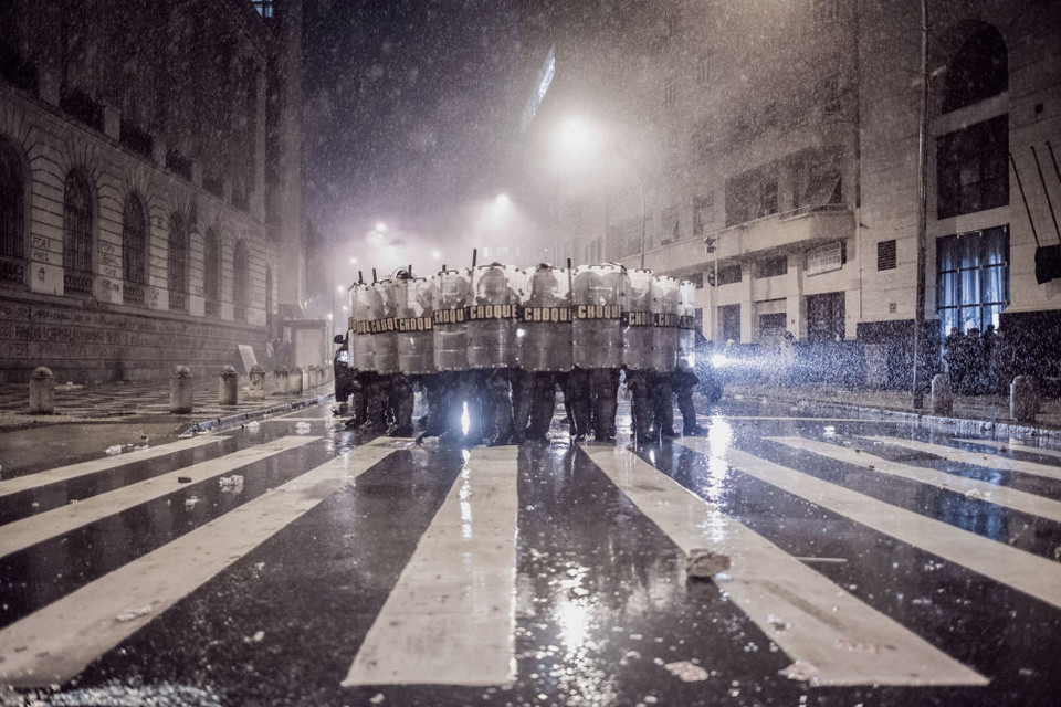 'Khủng hoảng' của Pedro Guimarães Lins Machado