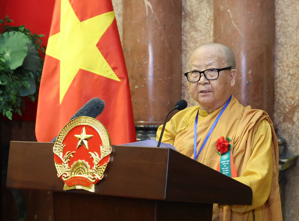 Sư cô Thích Như Liên, Phó Ban Trị sự Giáo hội Phật giáo thị xã Vĩnh Châu, Trụ trì Tịnh xá Ngọc Châu Như là người có uy tín trong đồng bào dân tộc thiểu số tỉnh Sóc Trăng phát biểu. (Ảnh: Nhan Sáng/TTXVN)