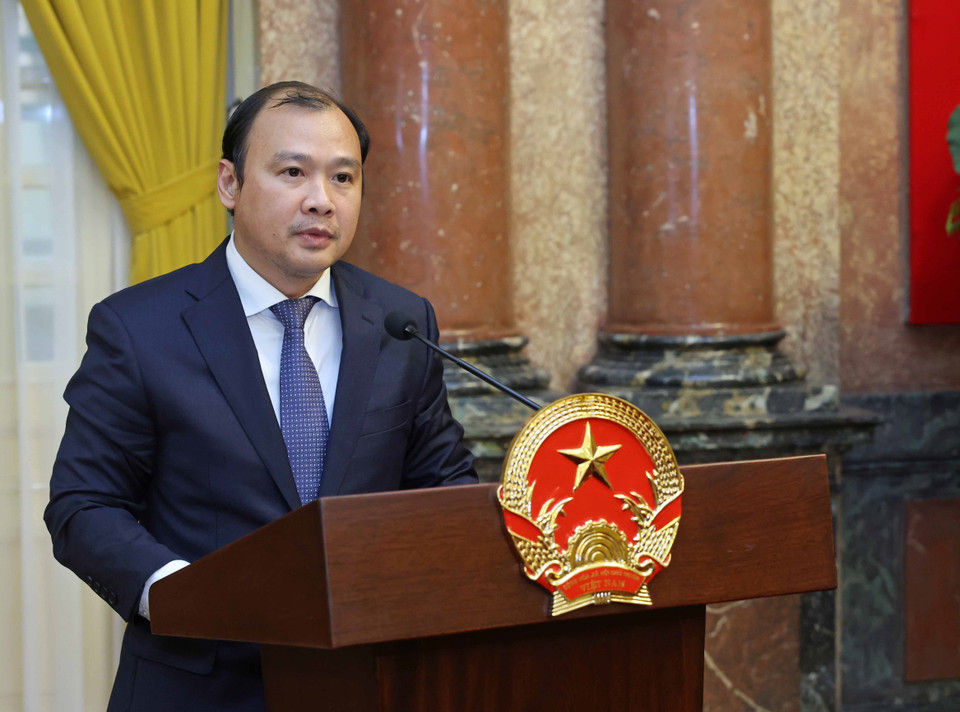 Tổng Biên tập Tạp chí Cộng sản Lê Hải Bình phát biểu. (Ảnh: Nhan Sáng/TTXVN)