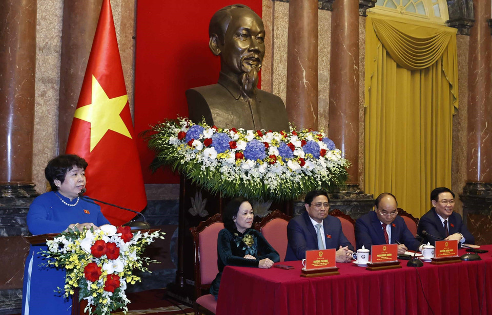 Bà Nguyễn Thuý Anh, Ủy viên Trung ương Đảng, Chủ tịch Nhóm nữ đại biểu Quốc hội khoá XV phát biểu. (Ảnh: Thống Nhất/TTXVN)