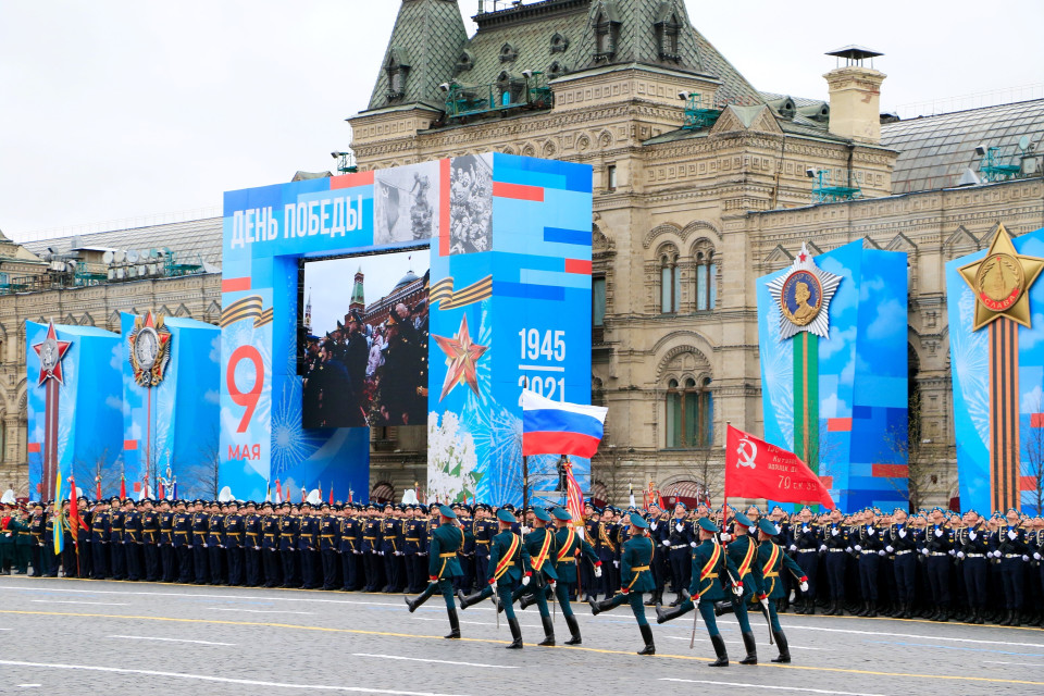 Lễ duyệt binh kỷ niệm 76 năm chiến thắng phát-xít tại được bắt đầu vào lúc 10h00 ngày 9/5/2021. (Ảnh: Trần Hiếu/TTXVN)