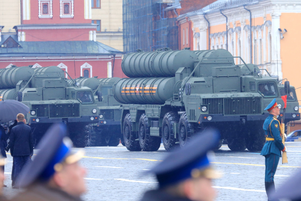 Tổ hợp tên lửa phòng không tầm xa S-400 Triump - niềm tự hào của nền công nghiệp quốc phòng Nga. (Ảnh: Trần Hiếu/TTXVN)