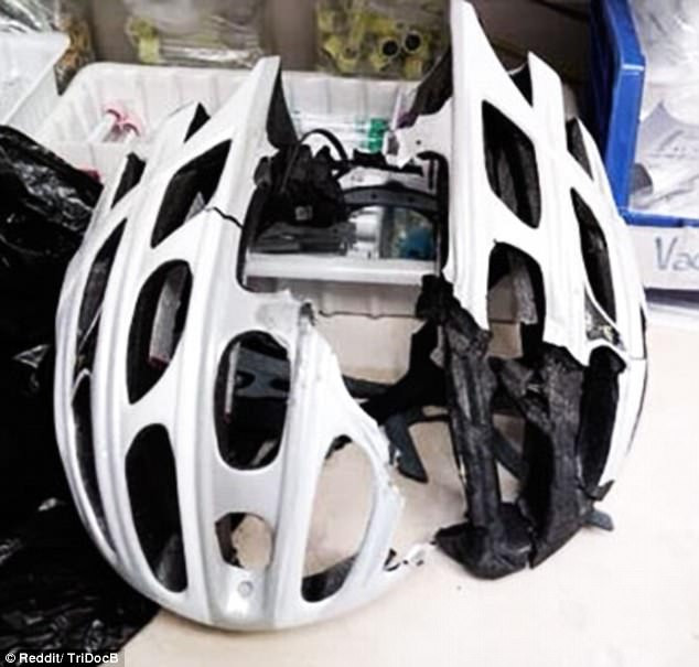 Nhờ những chiếc mũ bảo hiểm mà nhiều người vẫn có thể trở về với gia đình. (Nguồn: Dailymail)